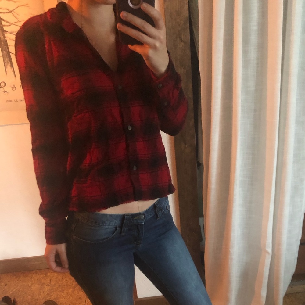 American Eagle cropped flannel